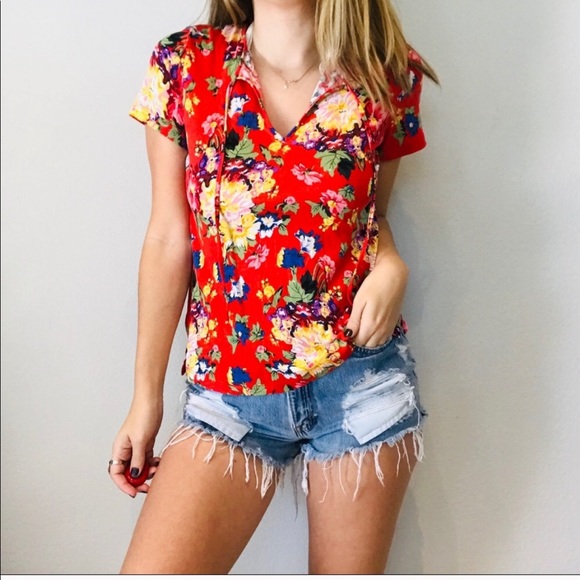 Maeve Tops - Maeve by Anthropologie Red Floral Tee Size XS